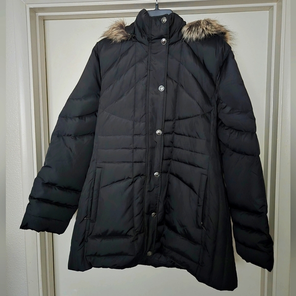 London Fog Puffer Coat with Faux Fur Trim - Picture 2 of 14